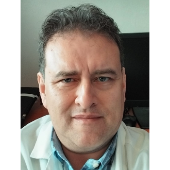 Dr. Marlon Iván Reyes González