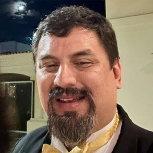 Dr. Miguel Armando López Granados