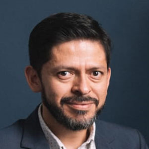 Dr. Alex Dagoberto Loarca Chávez