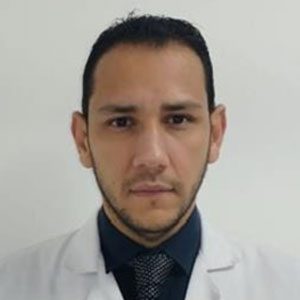 Dr. Dionneth Ramón Angarita Rauda