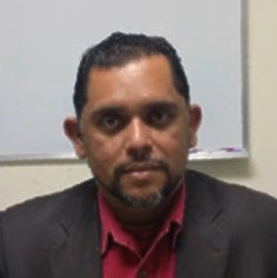 Dr. Carlos Roberto Godínez Rodríguez